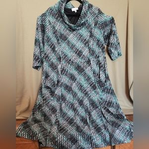 Great winter or holiday dress.  Green, gray, white, and black background.  2X